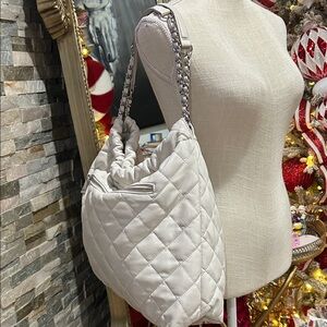 Elegant White Quilted Shoulder Bag